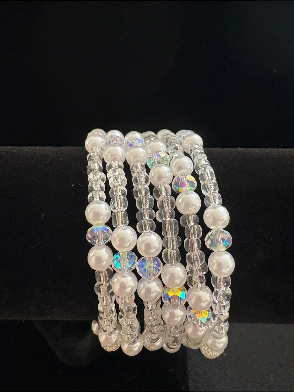 Elegant White Pearl & Crystal Bracelet